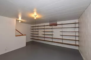 6081 W Calumet Rd, Milwaukee, WI 53223 - Photo 12