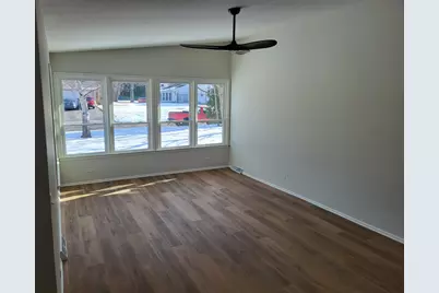 2465  Lionel Ct, Brookfield, WI 53045 - Photo 8