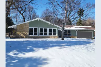 2465  Lionel Ct, Brookfield, WI 53045 - Photo 1