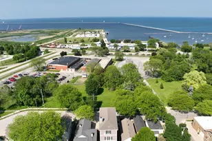 2425 S Superior St, Milwaukee, WI 53207 - Photo 40