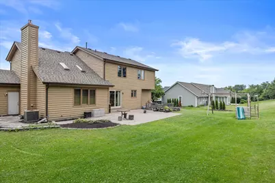 13785 W Maria Dr, New Berlin, WI 53151 - Photo 22