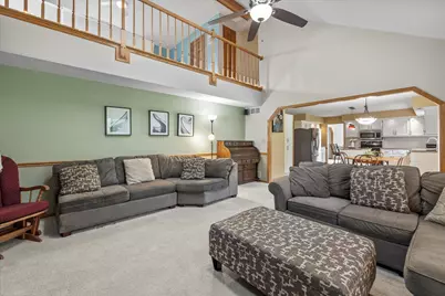 13785 W Maria Dr, New Berlin, WI 53151 - Photo 28