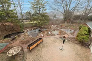 1819 W Holmes Ct, Milwaukee, WI 53221 - Photo 32