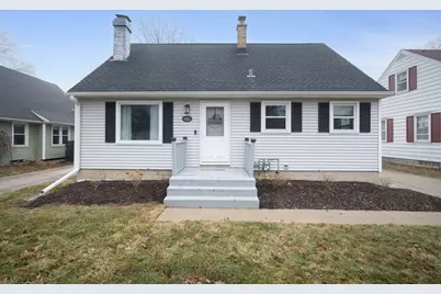 172 N 92nd St, Milwaukee, WI 53226 - Photo 1