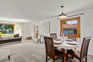 5554 S 25th St, Milwaukee, WI 53221 - Photo 4