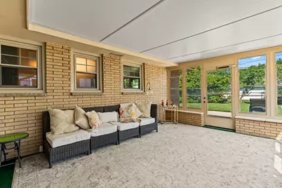 5554 S 25th St, Milwaukee, WI 53221 - Photo 16