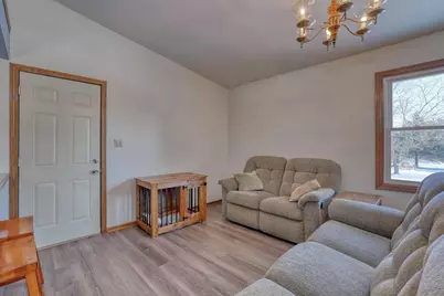 S94W35101  Crestfield Ct, Eagle, WI 53119 - Photo 2