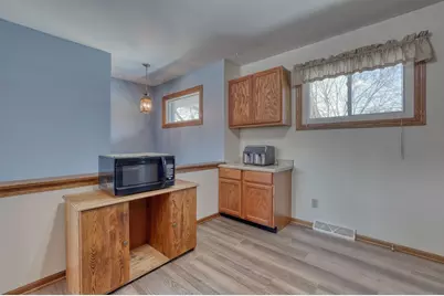 S94W35101  Crestfield Ct, Eagle, WI 53119 - Photo 4