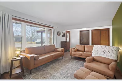 6105  68th St, Kenosha, WI 53142 - Photo 4