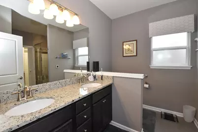 8724  Shady Oak Trl, Racine, WI 53406 - Photo 16