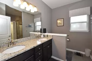 8724 Shady Oak Tr, Racine, WI 53406 - Photo 16