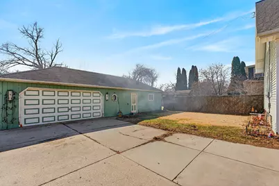 333 W Bender Rd, Glendale, WI 53217 - Photo 42