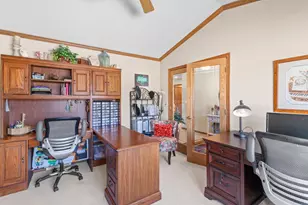 5311 Heatherfield Ct, Sheboygan, WI 53083 - Photo 8