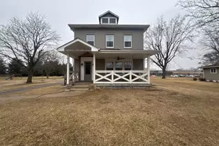 924 W Main St, Palmyra, WI 53156 - Photo 1