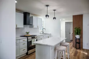 1618 Grand Ave, Racine, WI 53403 - Photo 10