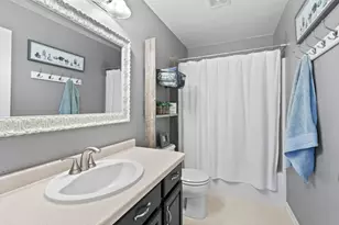 1227 Oriole Dr, Oconomowoc, WI 53066 - Photo 20