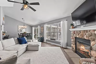 1227  Oriole Dr, Oconomowoc, WI 53066 - Photo 8