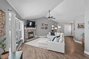 1227 Oriole Dr, Oconomowoc, WI 53066 - Photo 2