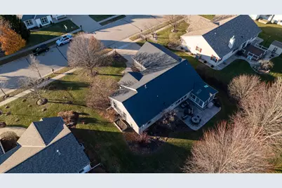 1227  Oriole Dr, Oconomowoc, WI 53066 - Photo 32