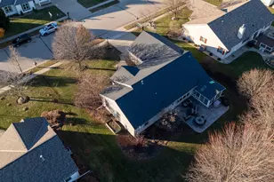 1227 Oriole Dr, Oconomowoc, WI 53066 - Photo 32