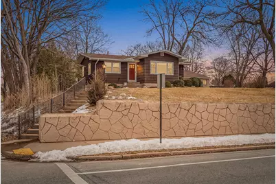 203  3rd Ave, Onalaska, WI 54650 - Photo 1