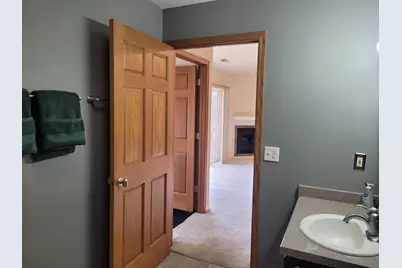 530  Windstone Dr #303, Hartland, WI 53029 - Photo 22