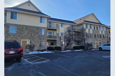 530  Windstone Dr #303, Hartland, WI 53029 - Photo 1