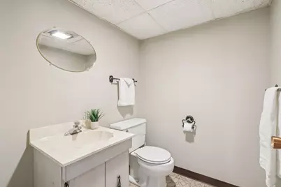 3254 S 121st St, West Allis, WI 53227 - Photo 28