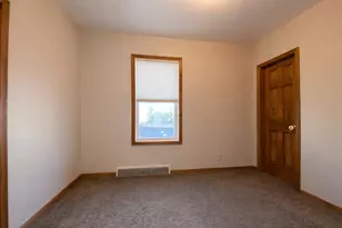 1233 S 19th St, Sheboygan, WI 53081 - Photo 10