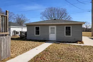 1233 S 19th St, Sheboygan, WI 53081 - Photo 28