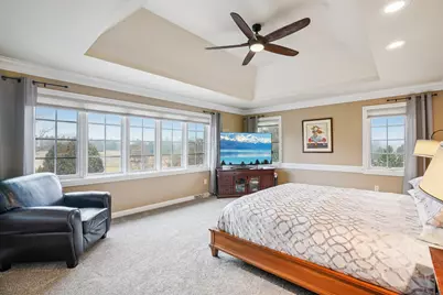 923 N Evergreen Cir, Hartland, WI 53029 - Photo 36