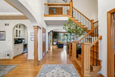 923 N Evergreen Cir, Hartland, WI 53029 - Photo 4