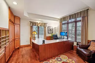 923 N Evergreen Circle, Hartland, WI 53029 - Photo 10