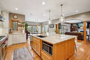 923 N Evergreen Circle, Hartland, WI 53029 - Photo 22