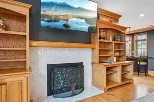 923 N Evergreen Circle, Hartland, WI 53029 - Photo 18