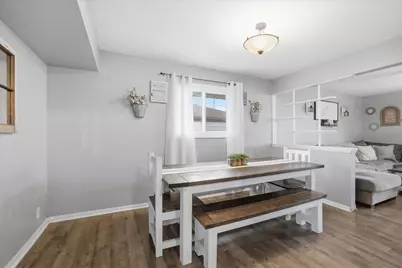 2232 W Carrington Ave, Oak Creek, WI 53154 - Photo 12