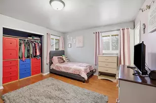 2232 W Carrington Ave, Oak Creek, WI 53154 - Photo 16