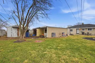 2232 W Carrington Ave, Oak Creek, WI 53154 - Photo 32