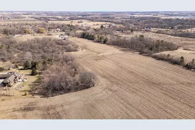 8319 W 3 Mile Rd, Racine, WI 53126 - Photo 10