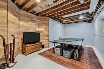 8902  Shadowood Trl, Racine, WI 53406 - Photo 38