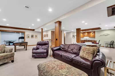 8902  Shadowood Trl, Racine, WI 53406 - Photo 36