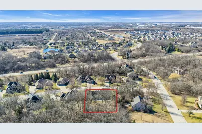 8902  Shadowood Trl, Racine, WI 53406 - Photo 52