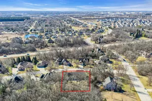 8902 Shadowood Trail, Racine, WI 53406 - Photo 52