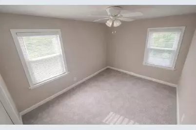 2520 E Crescent St, Racine, WI 53403 - Photo 8