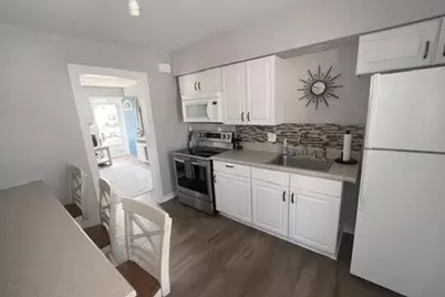 2520 E Crescent St, Racine, WI 53403 - Photo 4