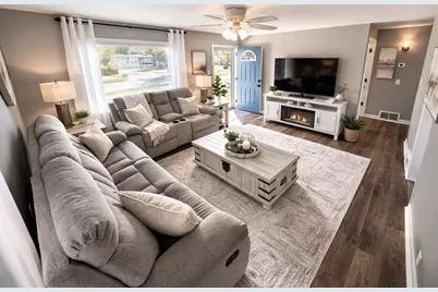 2520 E Crescent St, Racine, WI 53403 - Photo 2