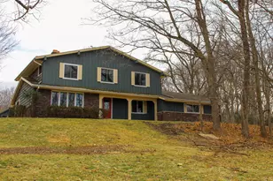 W3490 Oakwood Dr, Geneva, WI 53147 - Photo 2