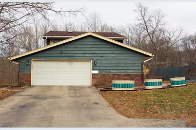 W3490  Oakwood Dr, Geneva, WI 53147 - Photo 4