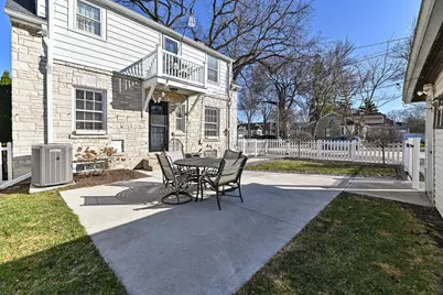 2403 N 71st St, Wauwatosa, WI 53213 - Photo 40