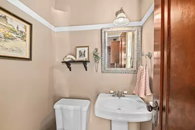 2403 N 71st St, Wauwatosa, WI 53213 - Photo 22